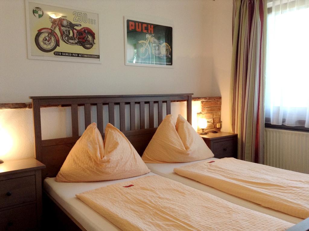 Gasthof Zur Haltestelle Lasberg Room photo