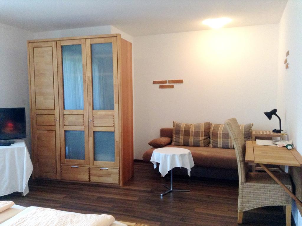 Gasthof Zur Haltestelle Lasberg Room photo