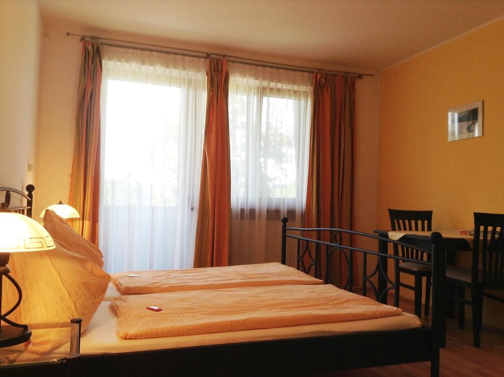 Gasthof Zur Haltestelle Lasberg Room photo